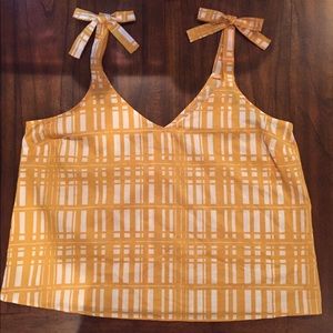 Universal Thread tank